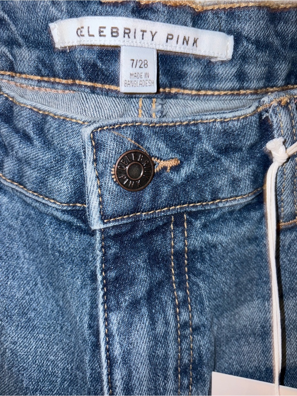 Celebrity Pink Mid Rise Wide Leg Pebble Denim Jeans NWT 7/28 - Picture 2 of 4